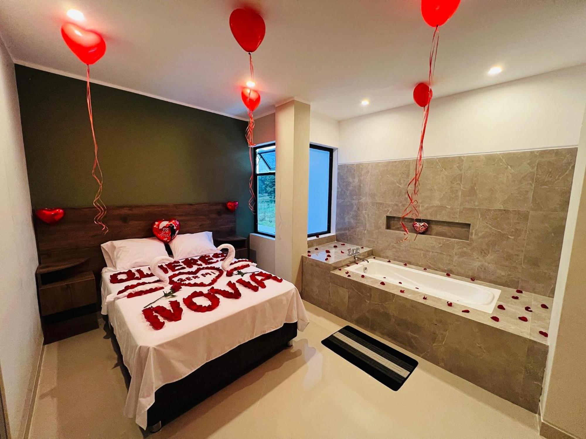 Hoy Toca Hotel Nueva Cajamarca Bagian luar foto